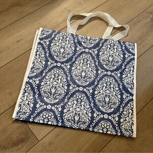 Homegoods TJMaxx Marshalls Floral Toile Easter Egg Bunny Print Tote Bag NWOT